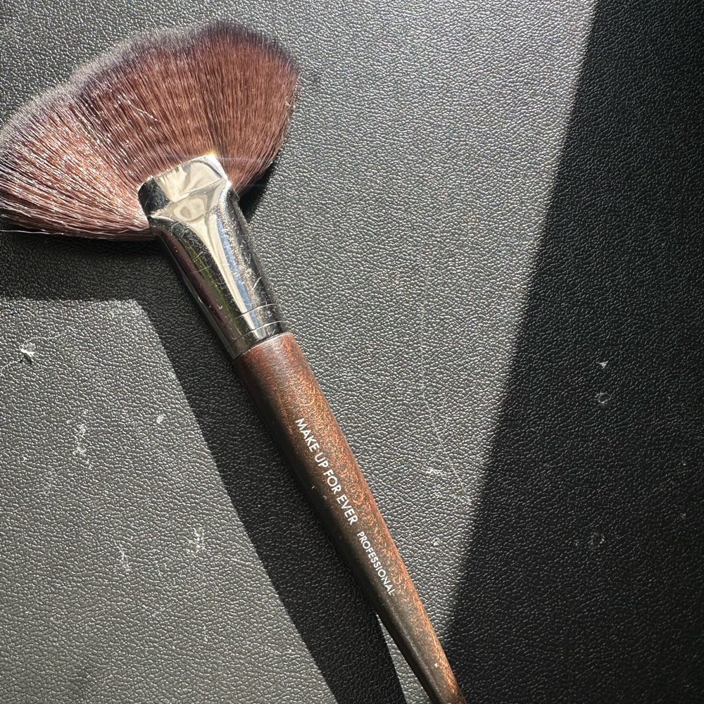 Make Up For Ever Fan Brush